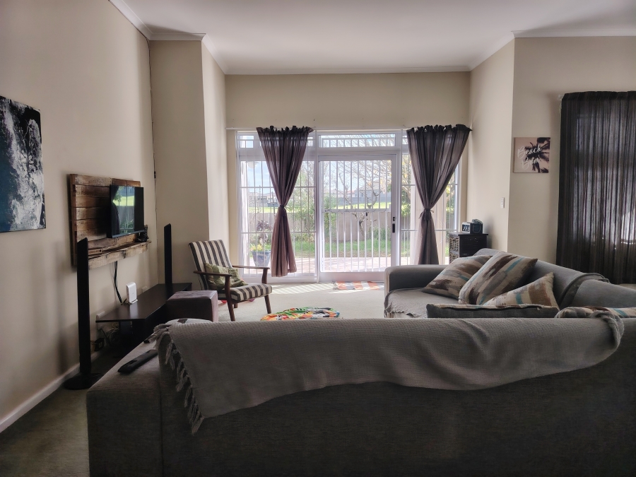 3 Bedroom Property for Sale in Fairview Golf Estate Western Cape